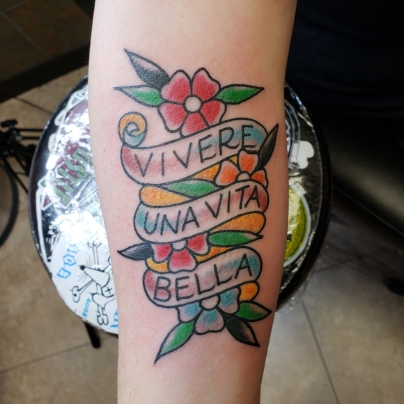 Meet your Posher, Jenny A.K.A GothMama 😘💜🦇 - Picture 2 of 16